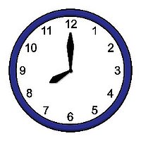 Eine Uhr zeigt 8 Uhr