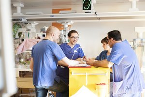 Teambesprechung in der Kinderklinik