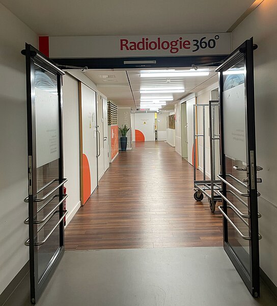 Eingang zur Radiologie 360° am Florence-Nightingale-Krankenhaus 